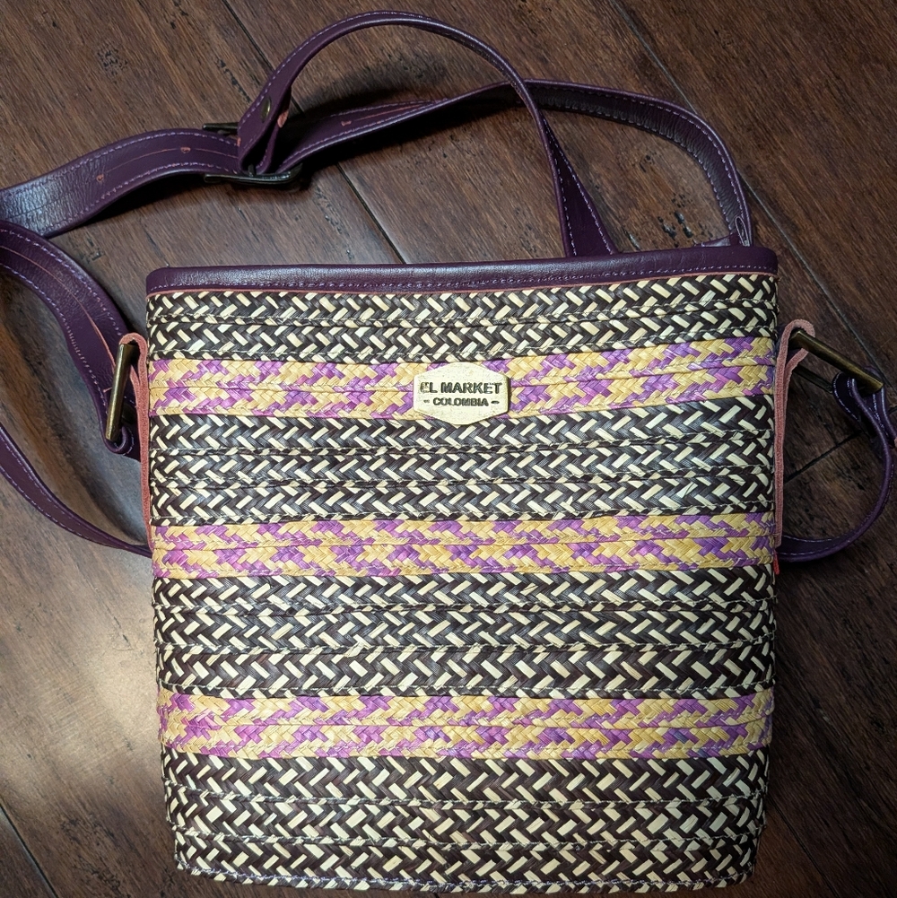 El Market Columbia Purole And Tan HandWoven Crossbody Bag Purse